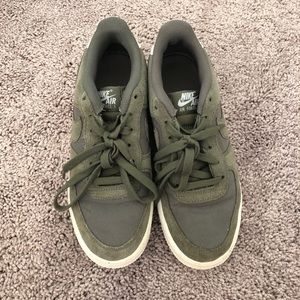 Nike AF1 army green
